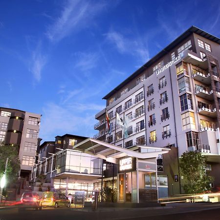 Отель Doubletree By Hilton Cape Town Upper Eastside Экстерьер фото