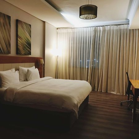 Отель Doubletree By Hilton Cape Town Upper Eastside Экстерьер фото