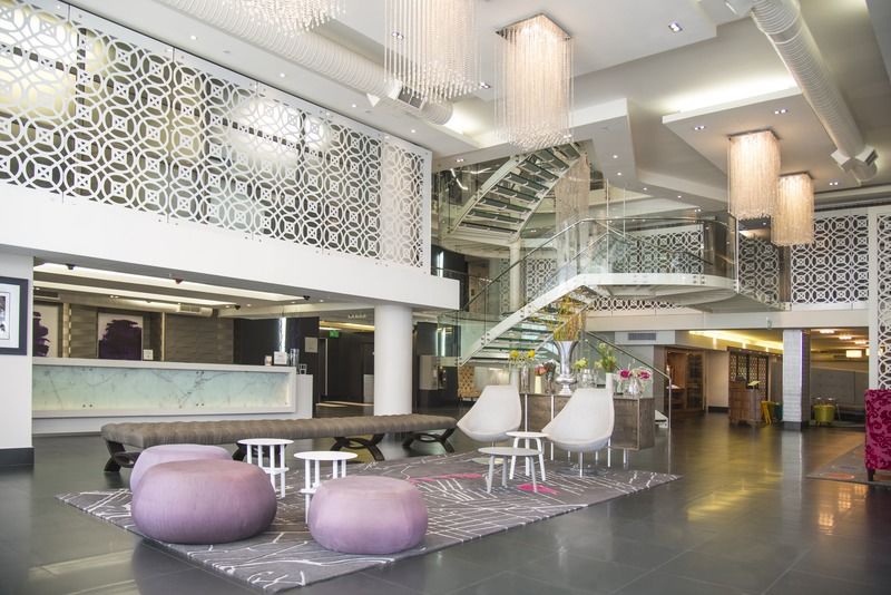Отель Doubletree By Hilton Cape Town Upper Eastside Экстерьер фото